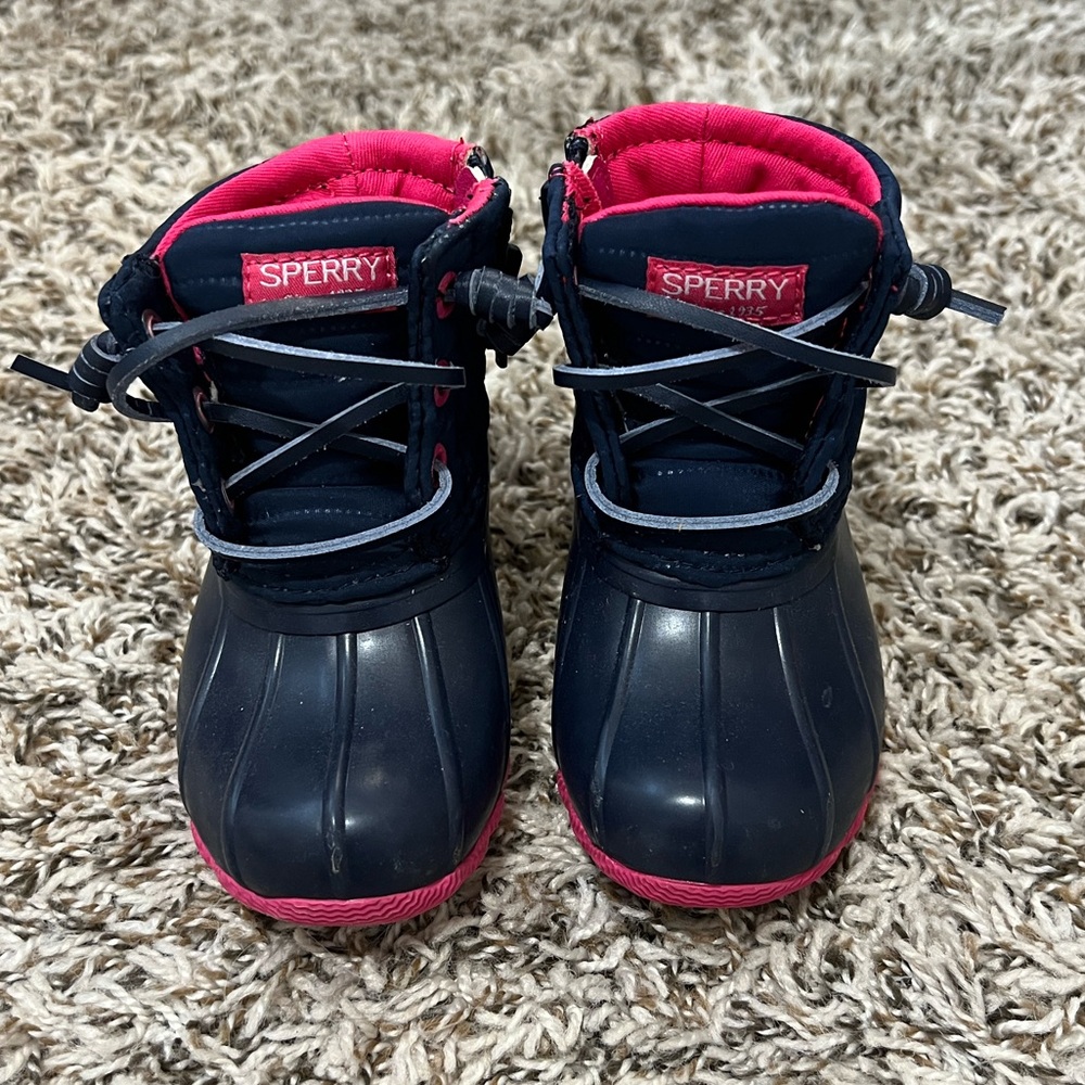 Sperry Toddler Navy and Pink Duck Boots - Sz 6